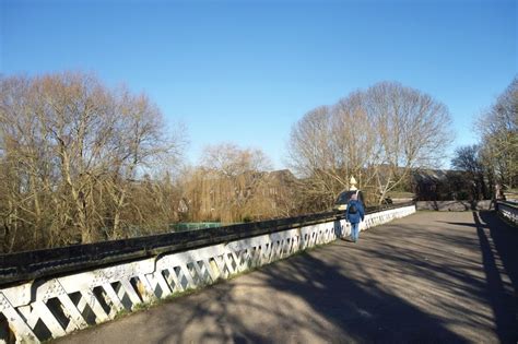 Pathway On Gasworks Bridge Des Blenkinsopp Cc By Sa Geograph