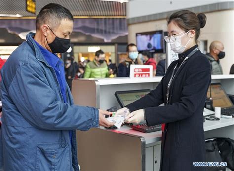 Passengers Take Customized Flight From Chongqing To Ningbo To Resume