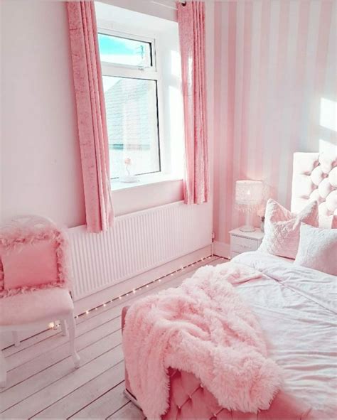 Pin By Allison On Bedrooms Cozy Room Decor Dorm Room Decor Room