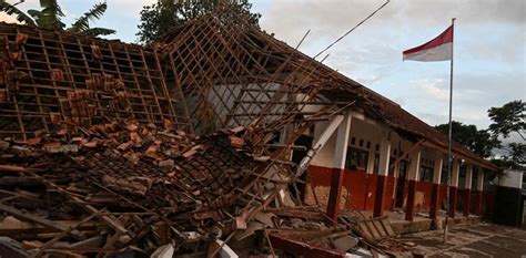 7 0 Magnitude Earthquake Hits Eastern Indonesia USGS