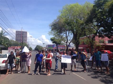 G1 Pacientes Fazem Protesto Em Frente A Hospital Do AP Para Cobrar