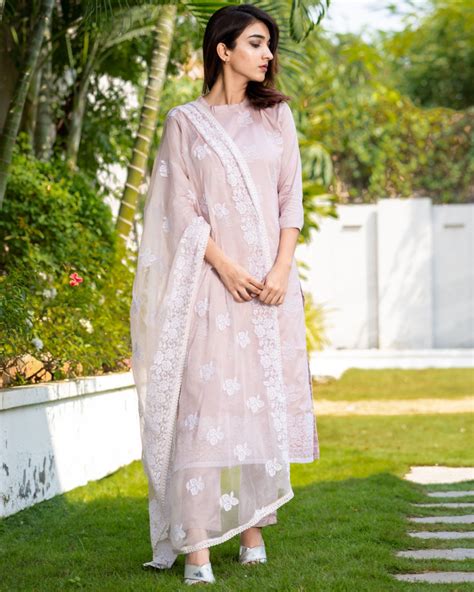 Pearl Peach Cross Stitch Embroidered Kurta Set With Dupatta Set Of