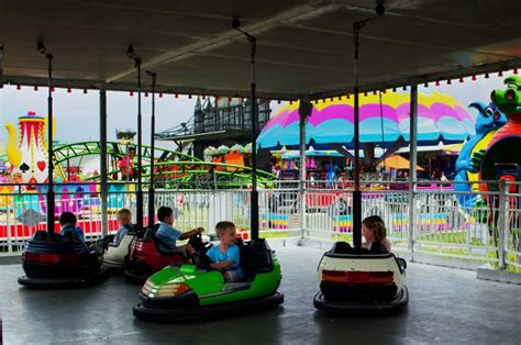 Kids and Bumper Cars at the County Fair Editorial Image - Image of cars ...