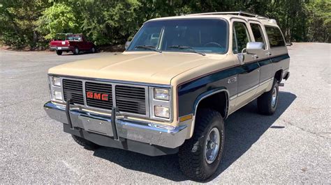 1988 Gmc Suburban Sierra Classic Walk Around Youtube