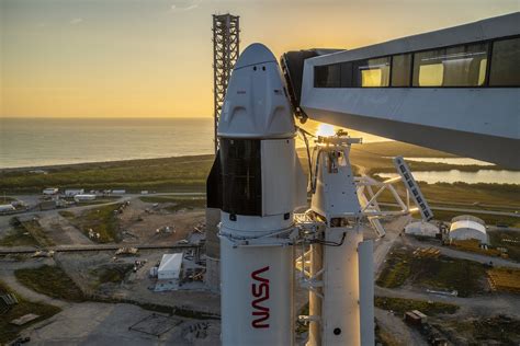 Spacex Crew Dragon Poised For Overnight Launch To Space Station