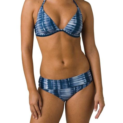 4 Hot Sexy Marta Guerrini Bikini Pics