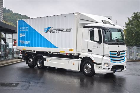 Mercedes Benz Trucks Starts Practical Trials For Its All Electric Heavy