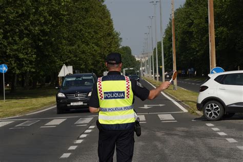 Voza I Oprez Me Imurska Policija Ve Eras Kre E U Veliku Akciju