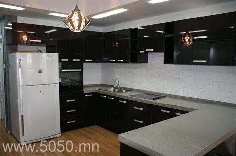 ХАЯГ: Хотын төвийн А бүсэд, Чингис зочид буудлаас 300 м, Токиогийн гудамж