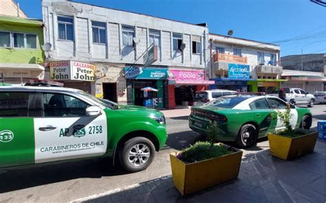 Quillota Encuentran Cad Ver De Un Hombre En Departamento