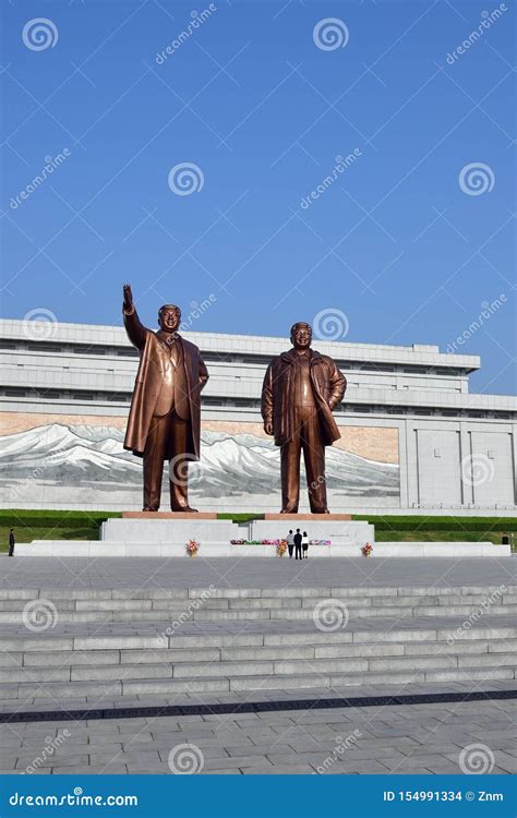 Pyong Yang Cor E Du Nord Statue En Bronze De Kim Il Sung Et De Kim