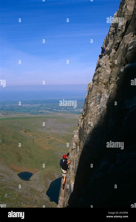 Wales Snowdonia Rock Climbing In Snowdonia National Park Stockfoto