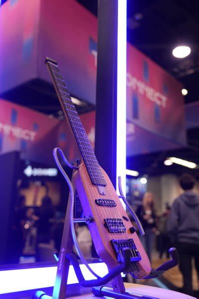 Donner Unveil Hush X Headless Guitar At Namm