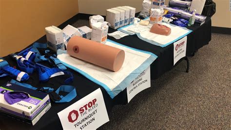 Stop The Bleed Classes Teach People To Save Lives In A Mass Shooting