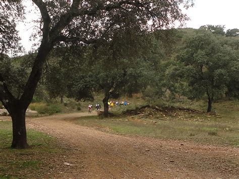 LOS TROPEZONES VALVERDE RUTA SENDERISMO MIRA RATERA