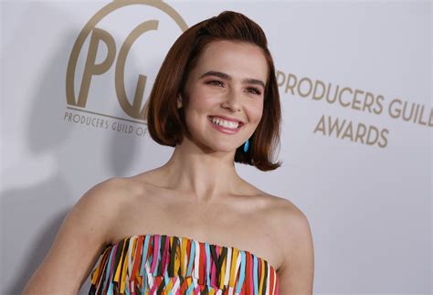5 Red Carpet Trends From Zoey Deutchs Instagram We Love
