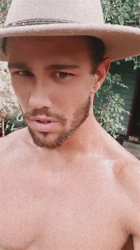 Auscaps Orpheus Pledger Shirtless On Instagram