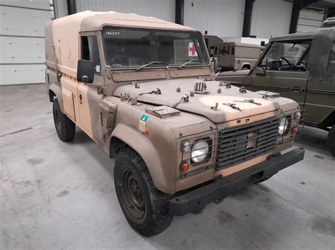 Land Rover Defender 110 Wolf RHD Hard Top Remus 5032 Military