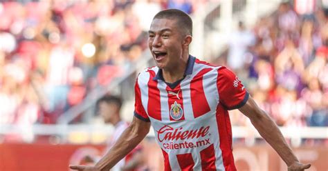 Chivas vive un gran arranque y Yael Padilla sí da para ilusionarse