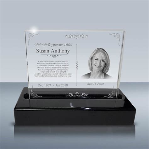 Personalized Photo Rectangular Crystal 7×5 With Lighted Base B1023