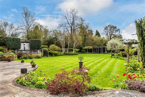 High Trees Road Reigate Surrey Rh2 5 Bedroom Detached House For Sale