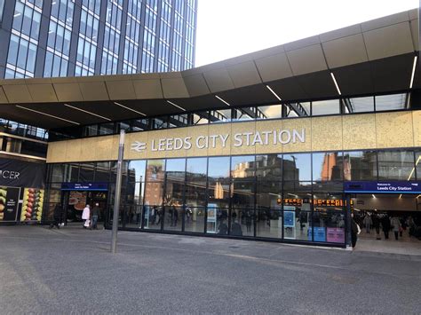 Work Completes On The New Entrance At Leeds Railway Station