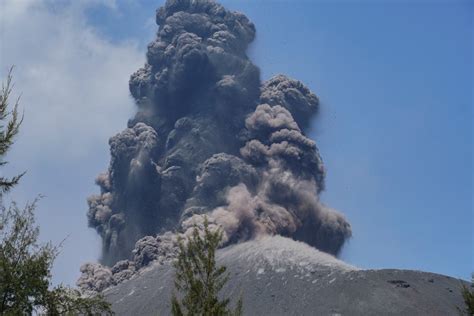 Anak Krakatau Neue Bilder Vom Vulkan Vulkane Net Newsblog