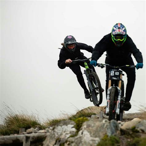 Nomad - Mountain Bike | Santa Cruz Bicycles