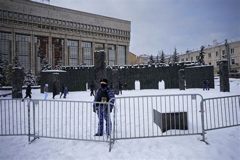 Hommage à Alexeï Navalny Plus de 150 personnes condamnées à la prison