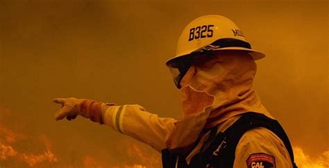 Curso sobre fuga de incêndios certificado