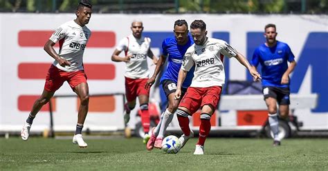 Everton Ribeiro Lamenta Derrota Para O Athletico PR Mas Pede Foco Na