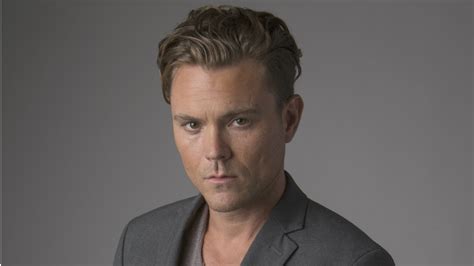 Lethal Weapon: Clayne Crawford Cast as Martin Riggs in Fox Pilot