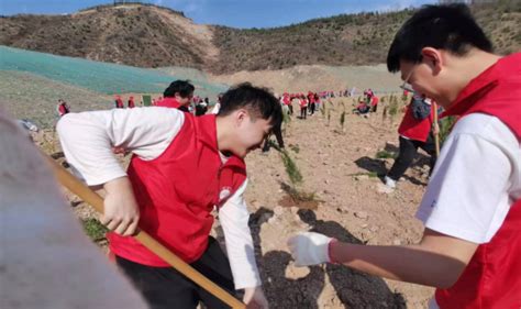 投身劳动实践，践行青春担当——行健书院开展大学生劳动教育实践活动 西京学院行健书院