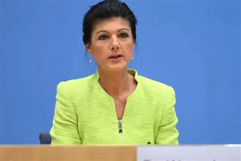 Neue Partei Programm Für Das Rechte Lager Wagenknecht Die Rheinpfalz