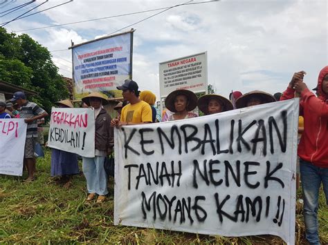 KONFLIK AGRARIA MENAHUN PETANI PUNDENREJO AKSI DI LAHAN MENGGUGAT