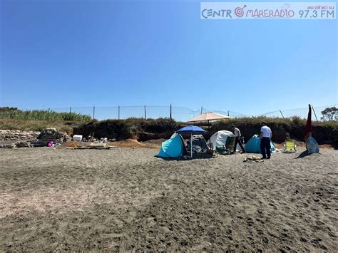 Tende Abusive Sulla Spiaggia Di Palo Laziale Multe E Rimozione Delle