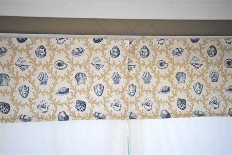 15 Minute Decor: Day 4 - Easy DIY Valances