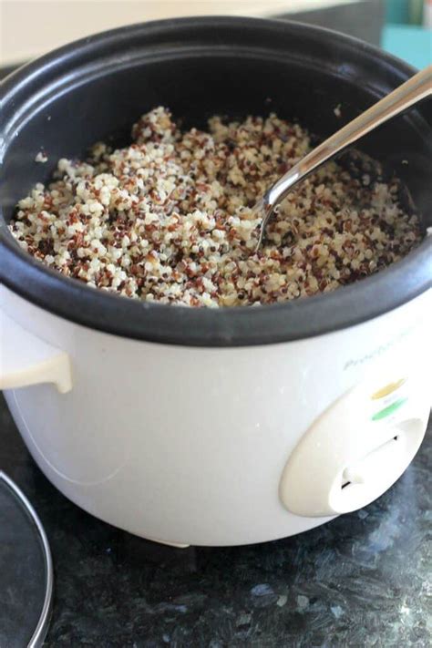 How to Make Quinoa in a Rice Cooker - I Heart Vegetables