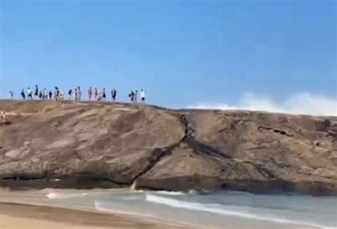 Vídeo flagra banhistas sendo arrastados por onda na Praia de