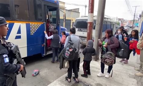 Guatemala Expulsa A 11 Migrantes Cubanos Detenidos En Su Territorio