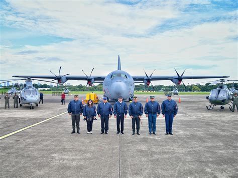 Presiden Jokowi Saksikan Penyerahan Pesawat Super Hercules Dan