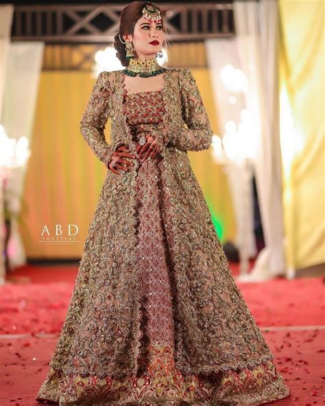 Pin by Samia on τικτοκєяѕ ρz Pakistani fancy dresses Pakistani