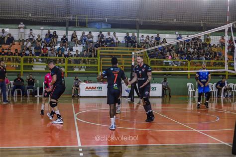 Itajaí Pró Vôlei Estreia Com Derrota Na Superliga C De Vôlei Masculino