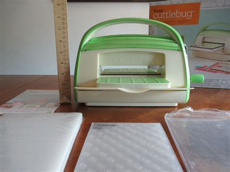 Cuttlebug By Cricut Machine EXCELLENT USED CONDITION With Plates