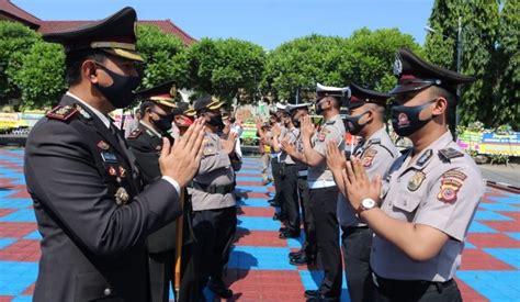 Hari Bhayangkara Anggota Polres Majalengka Naik Pangkat