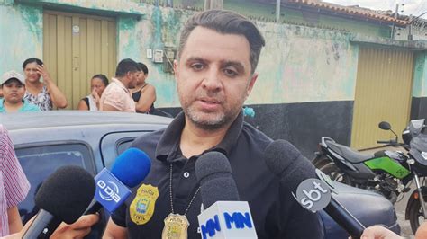 Homem Assassinado Cinco Tiros Em Rua Do Parque Alvorada Em