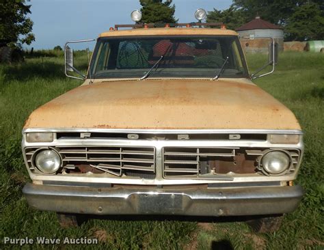 1975 Ford F350 Flatbed Pickup Truck In Bennington Ks Item Gg9058