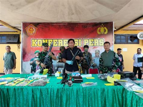 Yl Anggota Kkb Papua Di Nduga Ditangkap Pasukan Tni Polri Sita