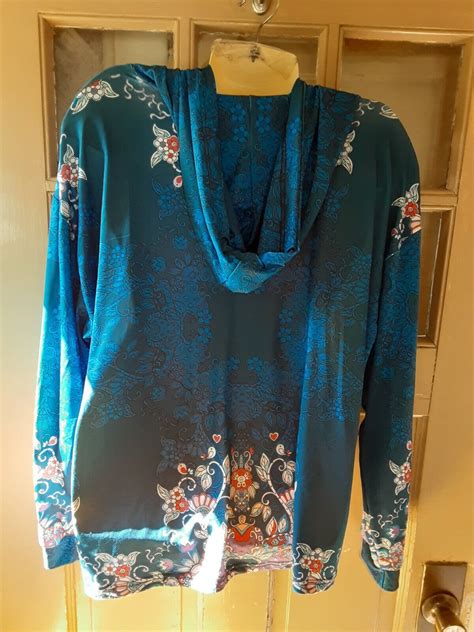 Lily By Firmiana Woman S Long Sleeve Hooded Top Size 2X WORN ONCE EBay