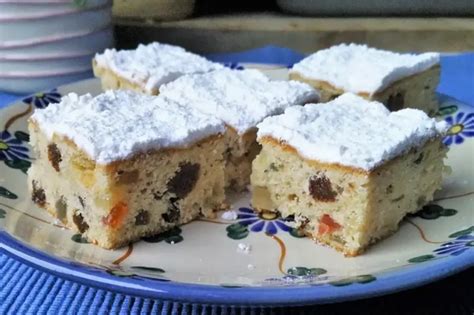 Stollenkuchen Rezept Vom Blech Mit Marzipan Schnelle Und Einfache Rezepte